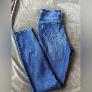 Pilcro and the letterpress superscript size 28